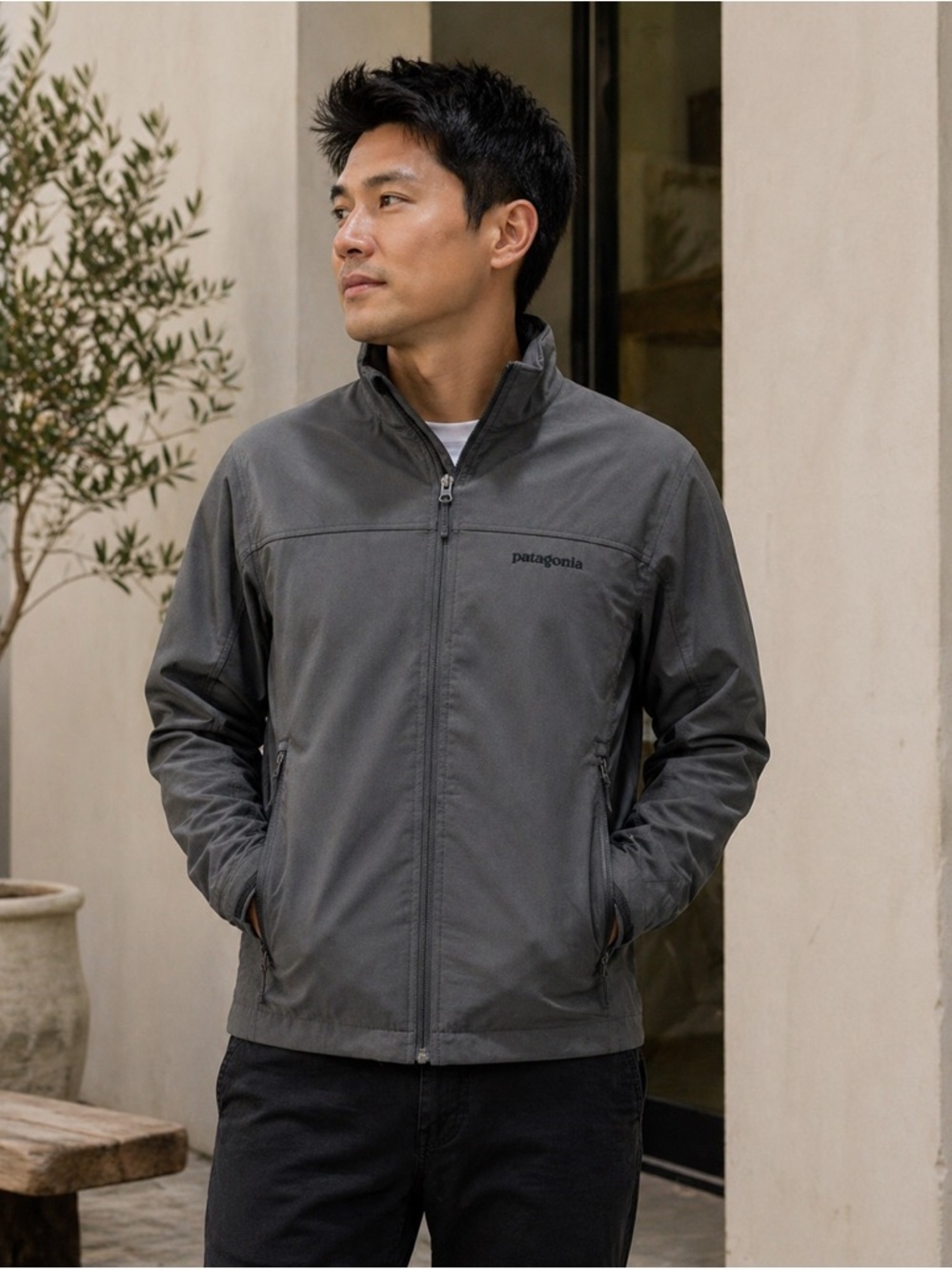 Patagonia Men’s Slate Gray Lightweight Zip Jacket